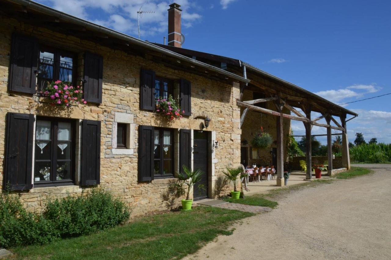 Bed and Breakfast Le Moulin Du Fay Villemotier Exterior foto